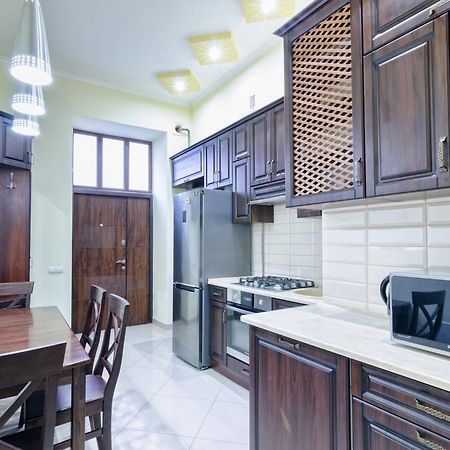 Apartment Grebinky 9 Lviv Kültér fotó